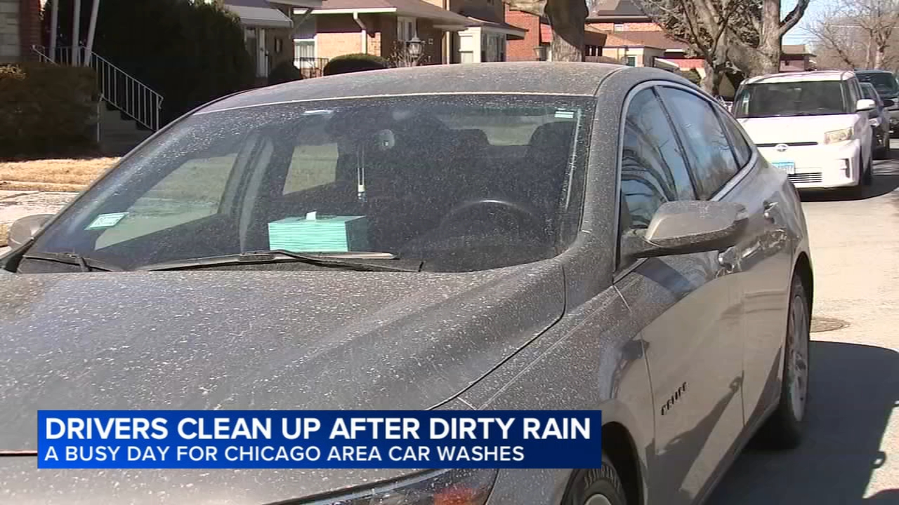 Chicago car washes packed after 'dirty rain' sullies vehicles