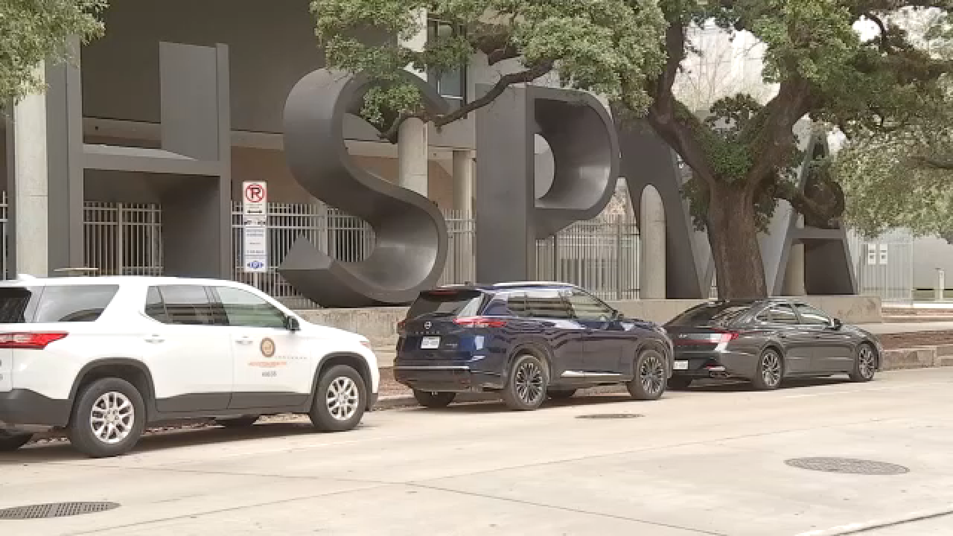 HISD approves plan that will turn over control of top-performing schools to non-profit organizations