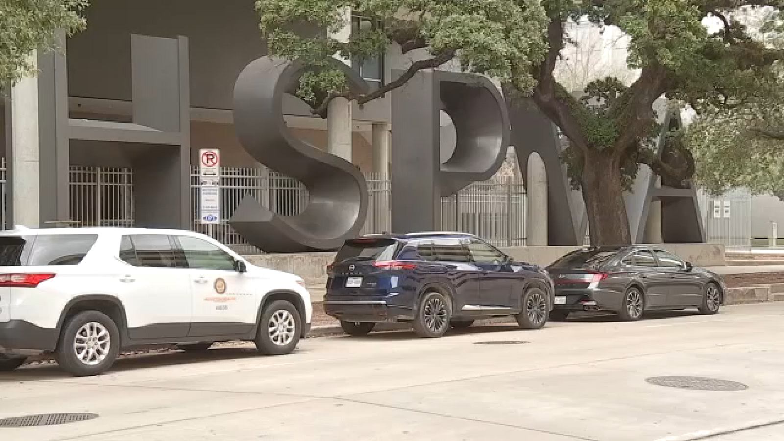 HISD moves closer to having non-profit organizations manage 4 top-performing schools in the district