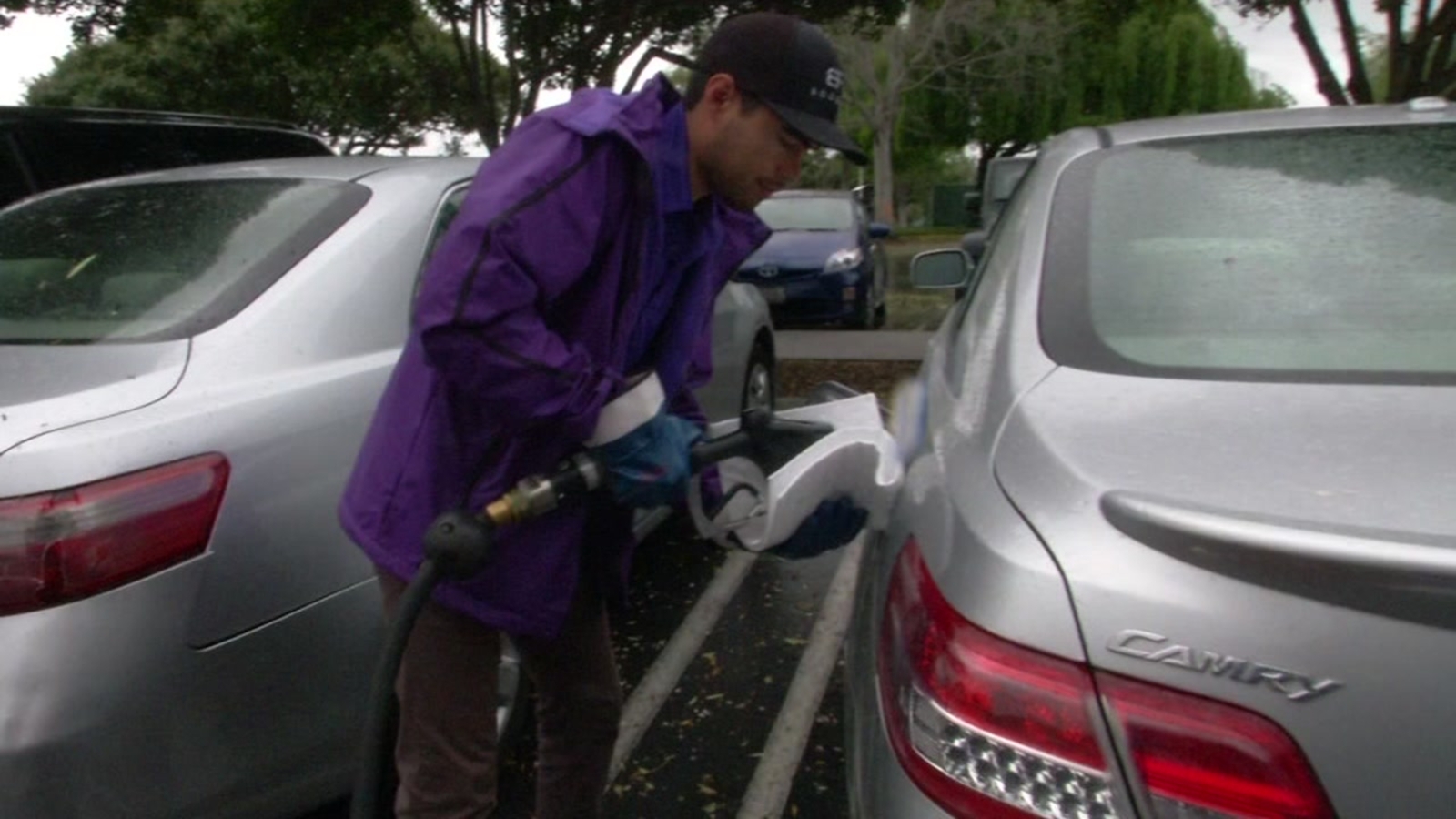 New mobile gas service filling tanks in South Bay, Peninsula ABC7 San