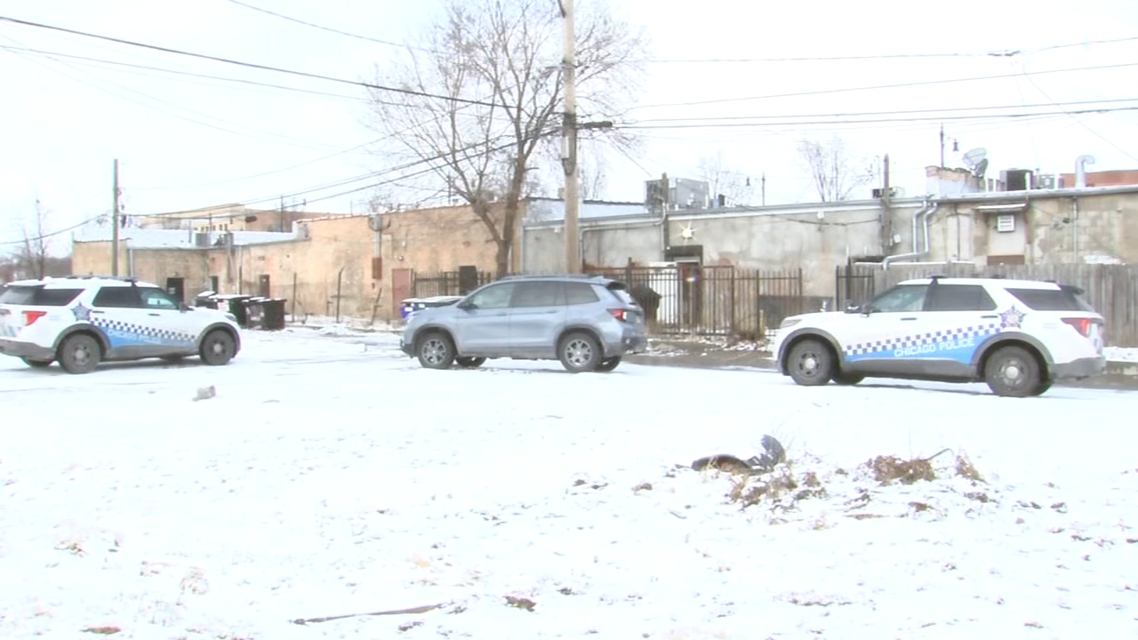 Thieves steal 2 cash registers, 27 liquor cases from South Side shop
