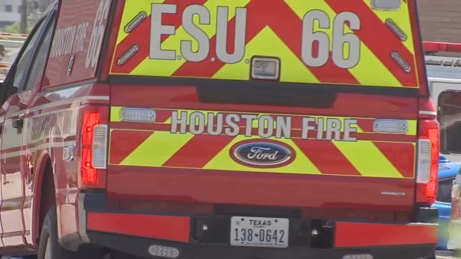 Northeast Houston wildfire could prompt evacuations, fire department says