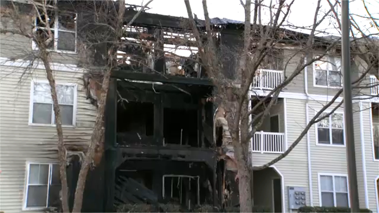 MASSIVE FIRE OUT AT MORRISVILLE APARTMENT COMPLEX 70 DISPLACED visual data 6