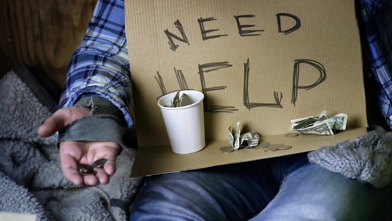 Ordinance passes to ban panhandling
