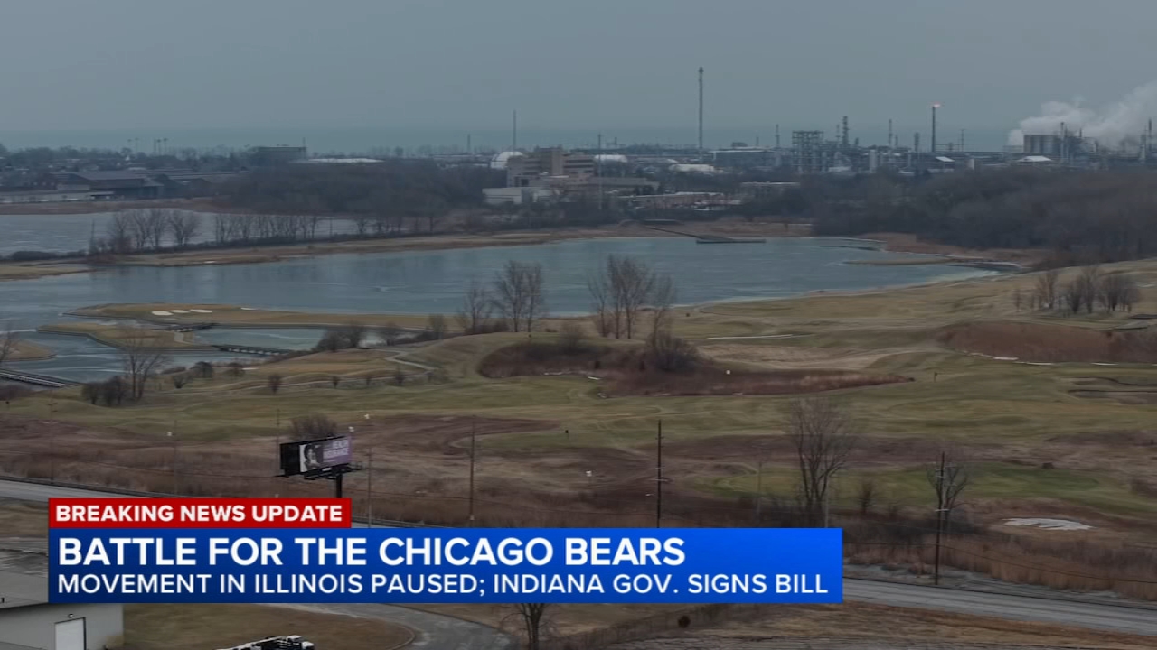 Indiana governor signs Bears stadium bill, movement in Illinois paused