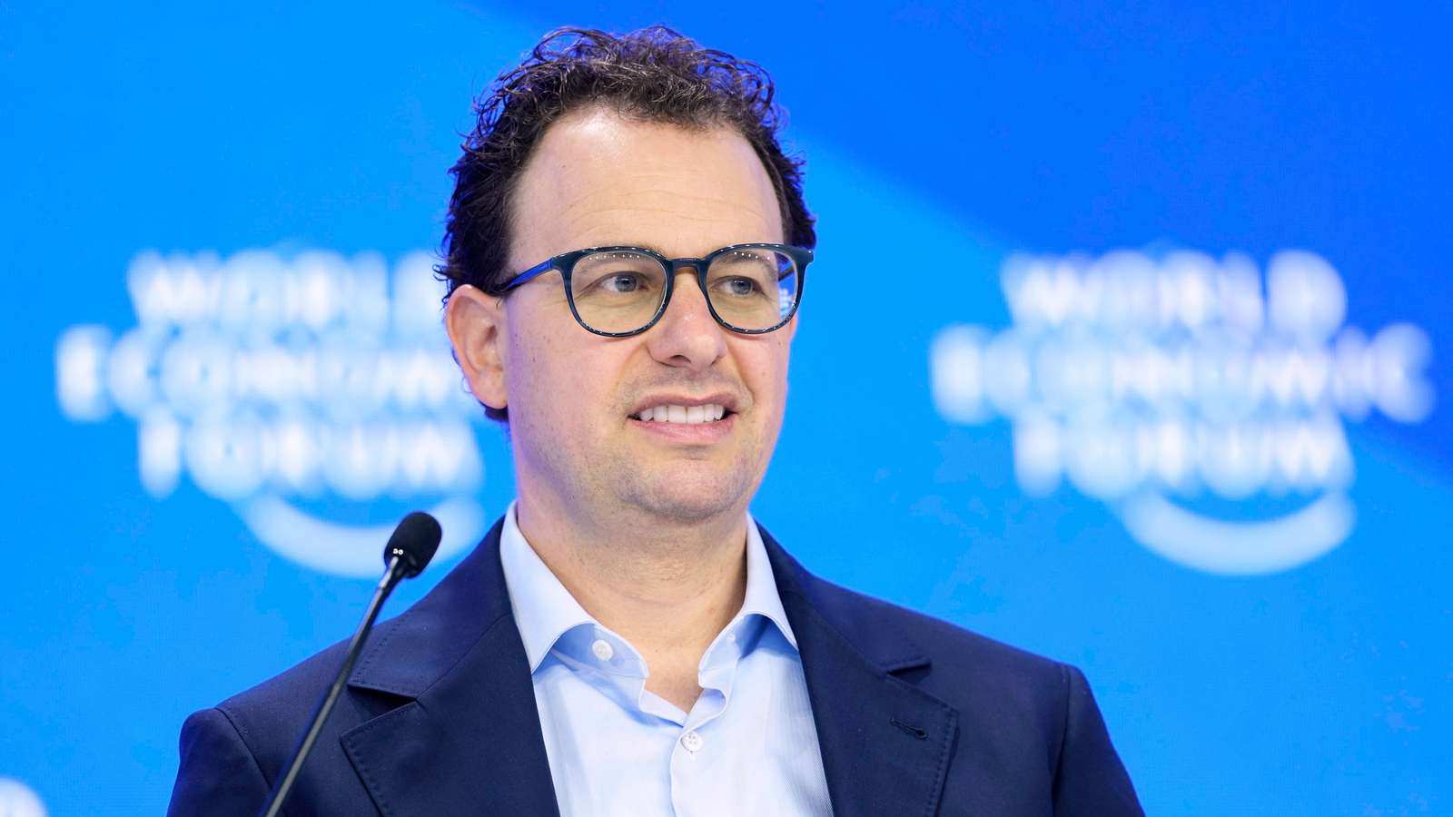 El antropocéntrico se niega a ceder ante el Pentágono en las garantías de IA a medida que el conflicto se acerca a la fecha límite