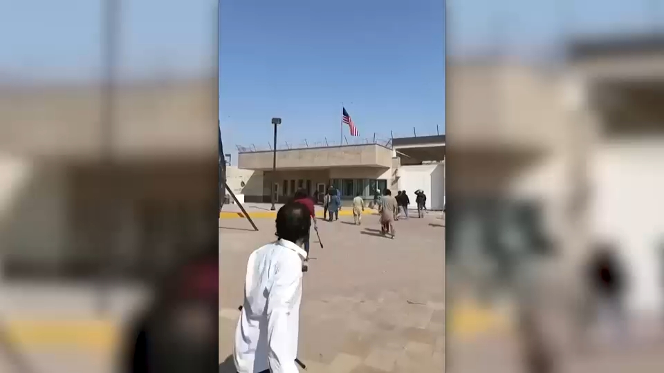 At least 10 killed in Pakistan as protesters try to storm US Consulate over Khamenei's death