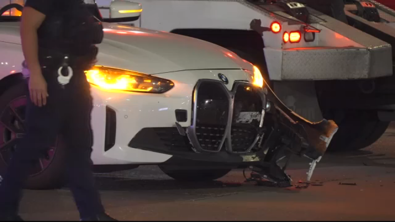 Driver wanted for killing woman, crashing into another vehicle in hit and run, Houston police say