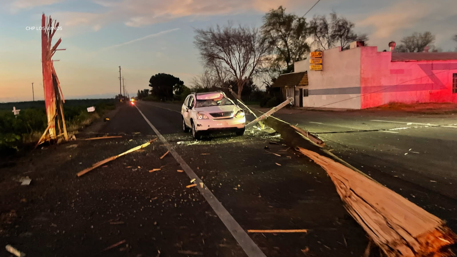 One dead after car crashes into pole near Dos Palos leaving many without power