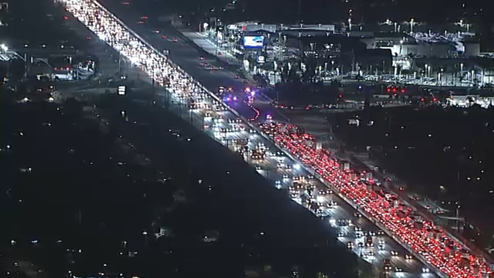 Off-duty LAPD officer involved in 10 Fwy crash that shut down all eastbound lanes in West Covina Off-duty LAPD officer involved in 10 Fwy crash that shut down all eastbound lanes in West Covina