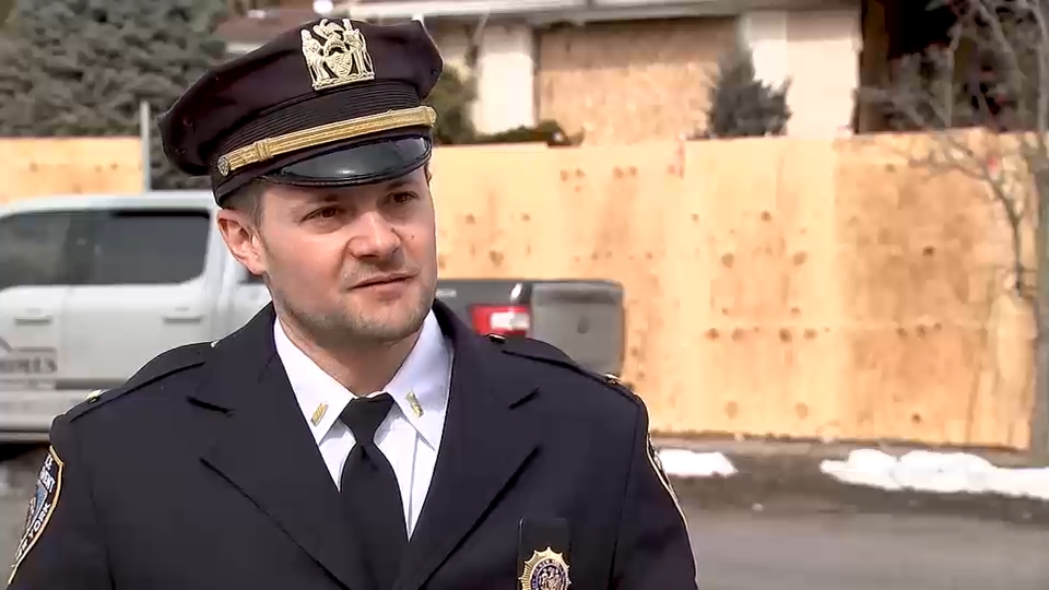 Staten Island fire: Off-duty NYPD officer speaks out after saving