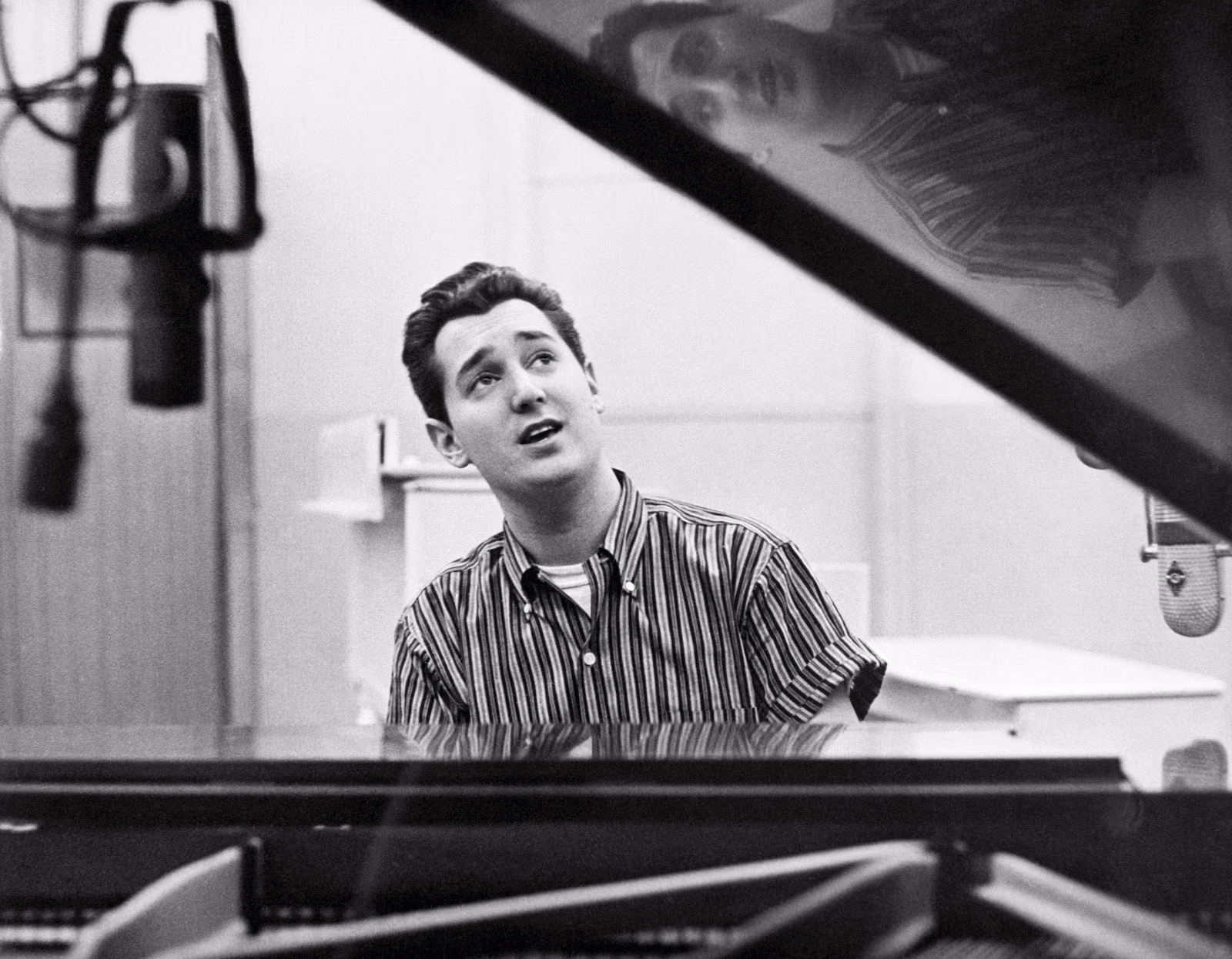 Legendary Singer Neil Sedaka was known for hit songs "Calendar Girl" and "Breaking Up is Hard to Do," along with "The Lion Sleeps Tonight" with the Tokens. He was 86.