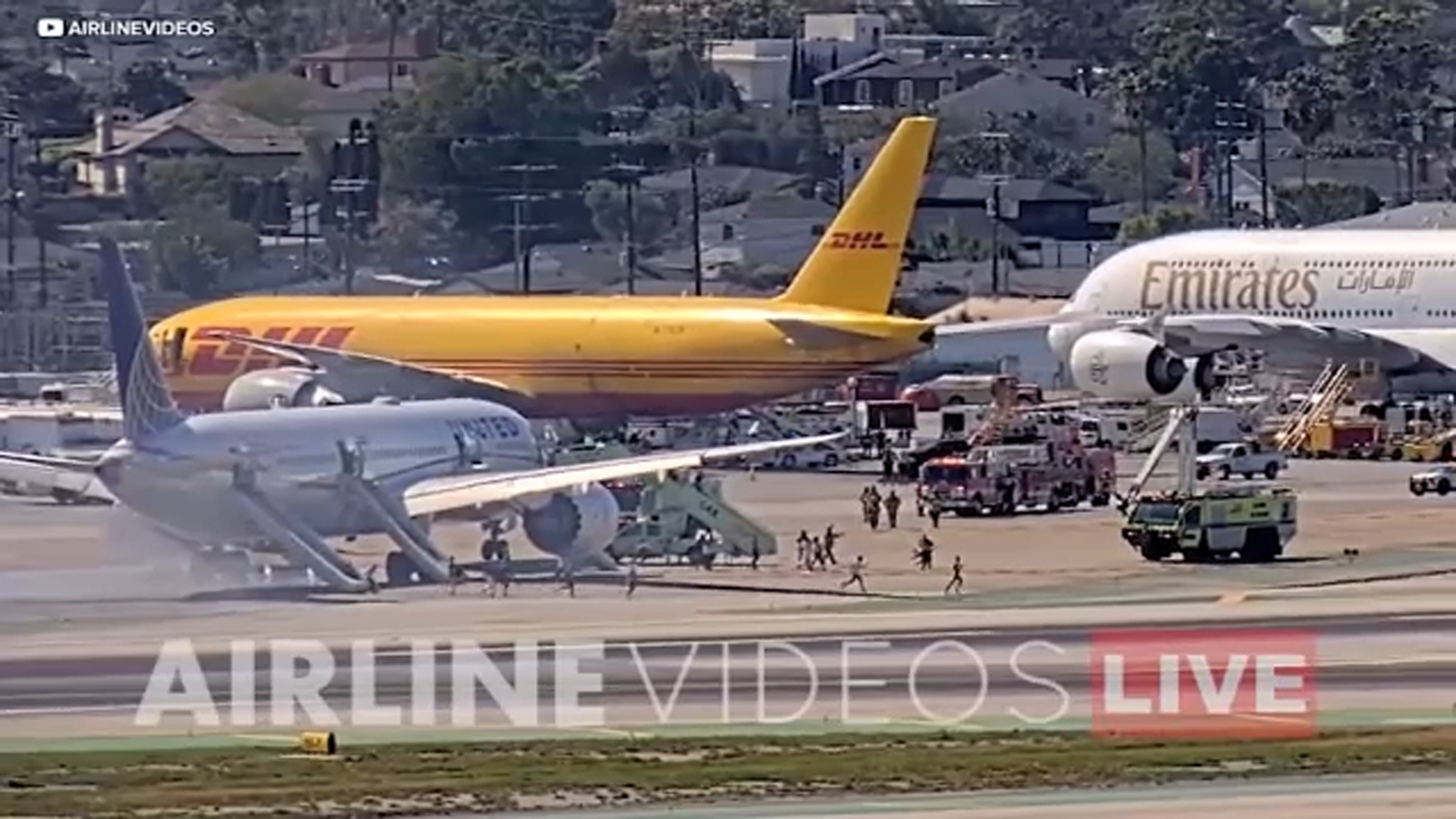 United flight to New Jersey returns to LAX due to engine issue; plane evacuated