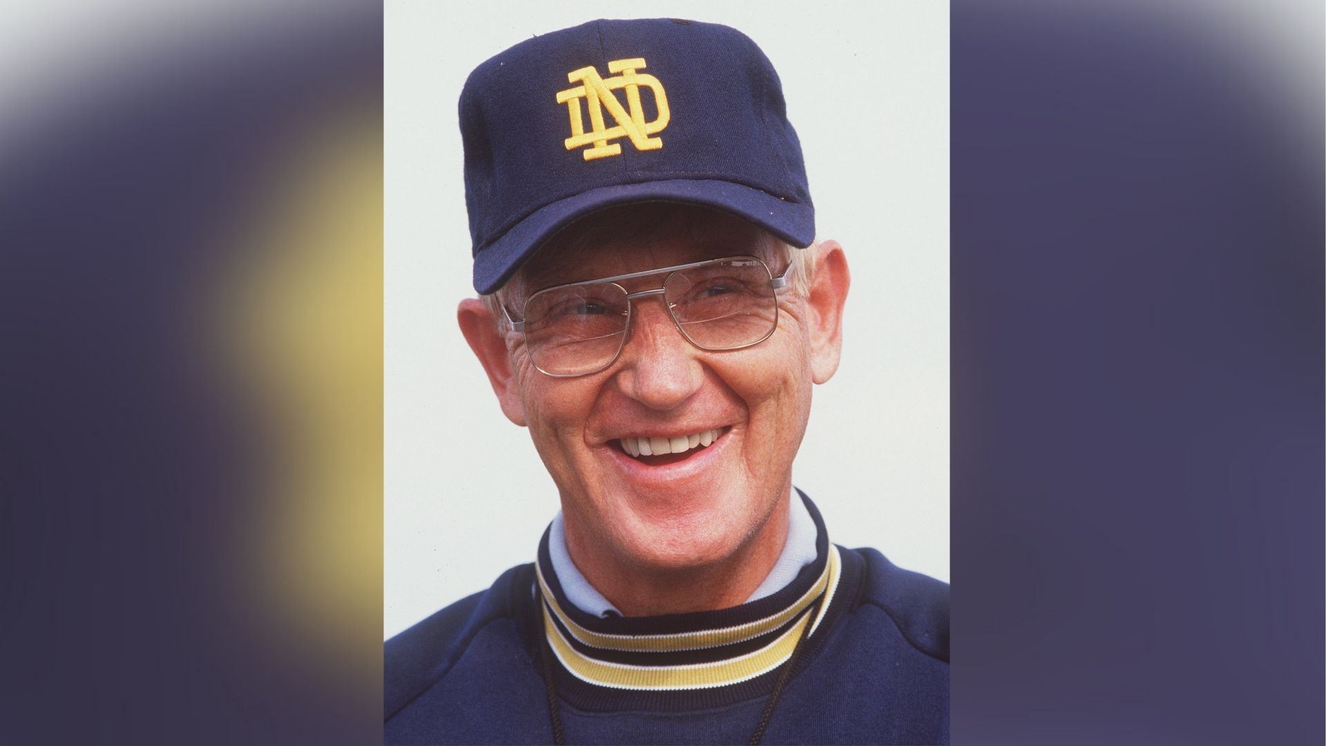 Legendary football coach, commentator Lou Holtz dies at 89