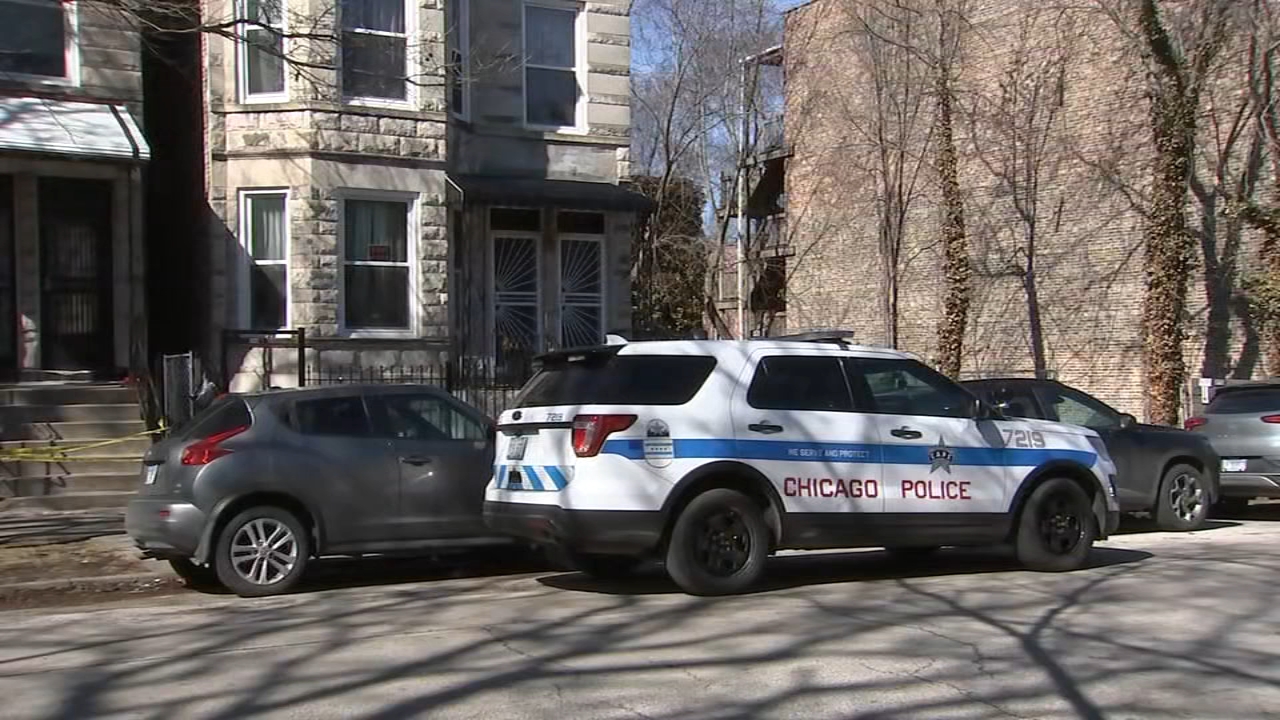 Man shot to death on SW Side, police say