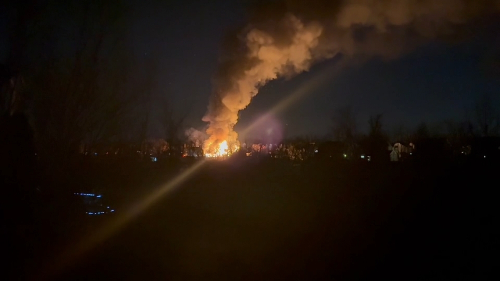 Crews battle barn fire in Bedminster Township, Bucks County