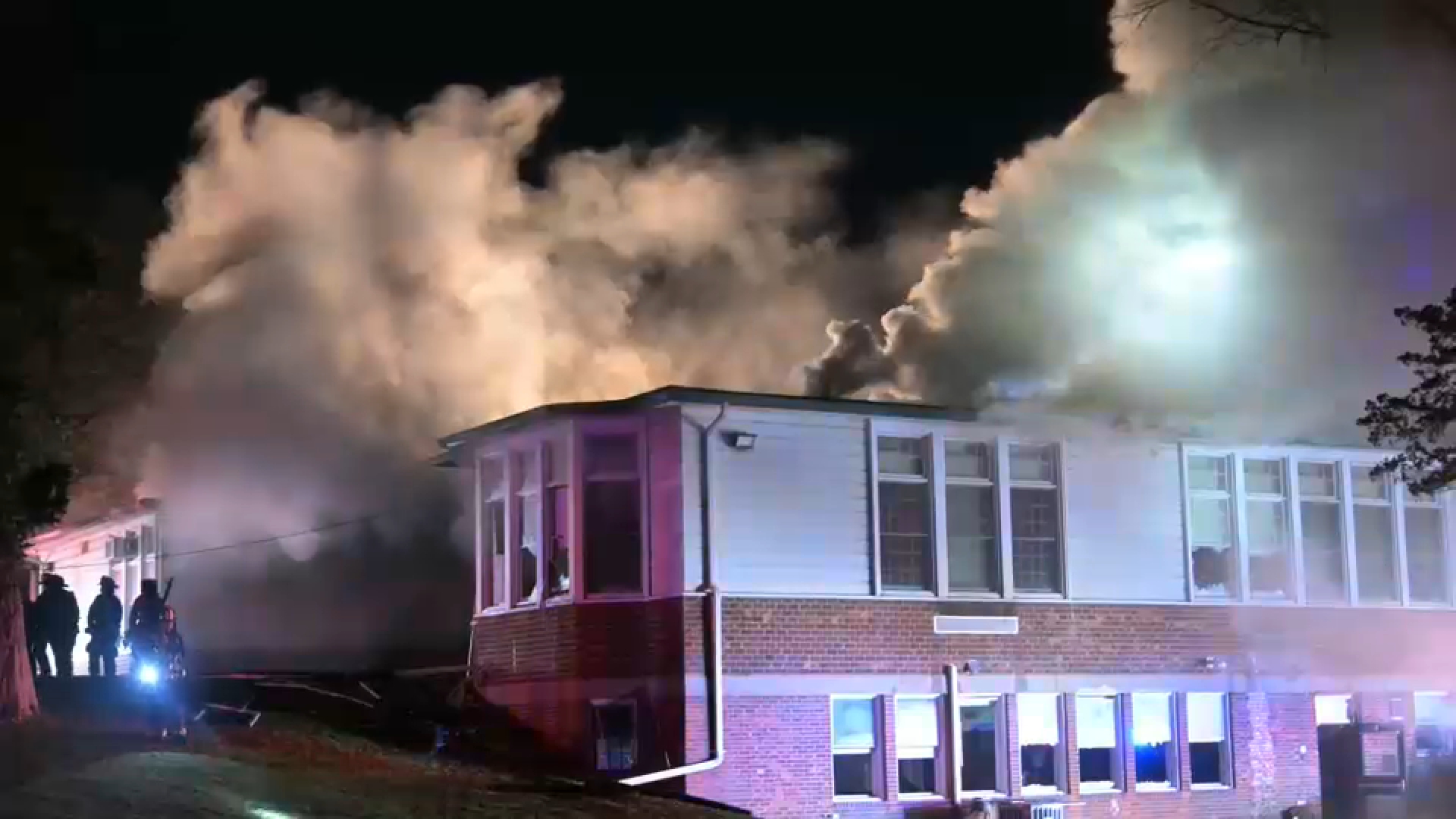Flames rip through Syosset elementary school