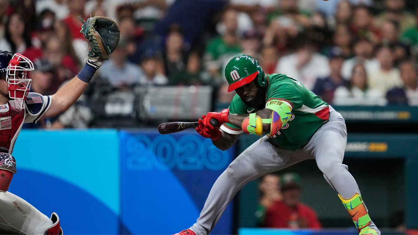 Handshake snub after WBC's USA-Mexico game at Daikin Park leads to rift between Mariners teammates