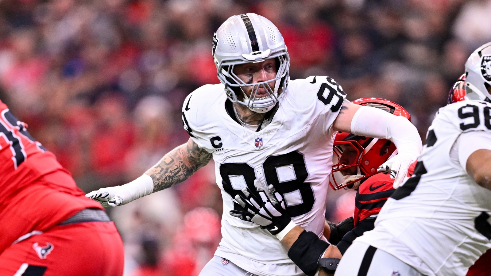 Raiders say Ravens have backed out of deal to send star pass rusher Maxx Crosby to Baltimore