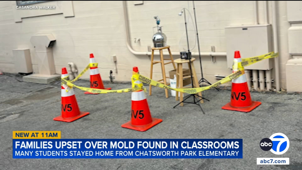 Students, parents hold protest over moldy conditions at Chatsworth Park Elementary school