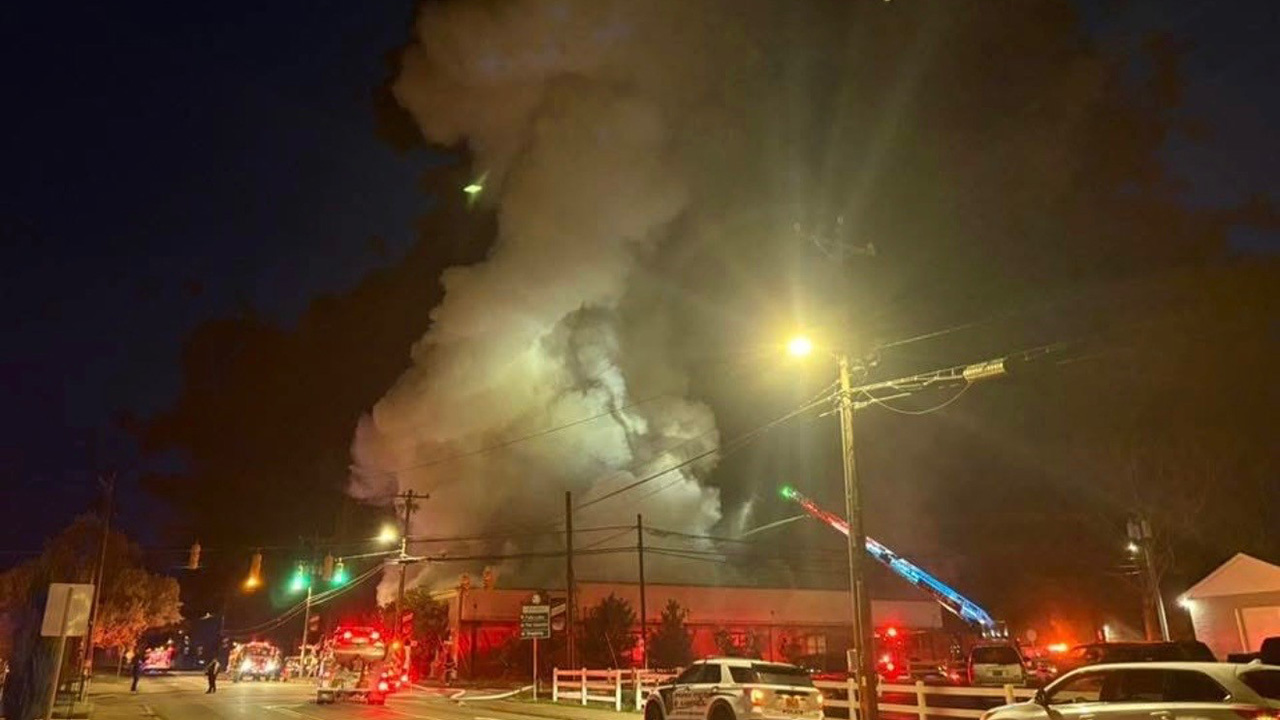 È scoppiato un incendio al Dollar General di Creedmoor.
