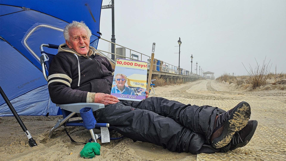 90-year-old Ocean City man tallies 10,000 beach days