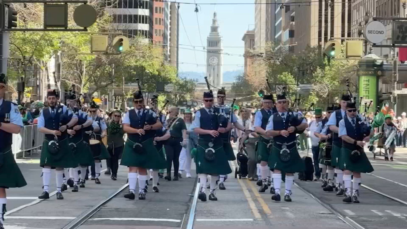 SF's St. Patrick's Day Parade turns 175, thousands line Market Street to celebrate
