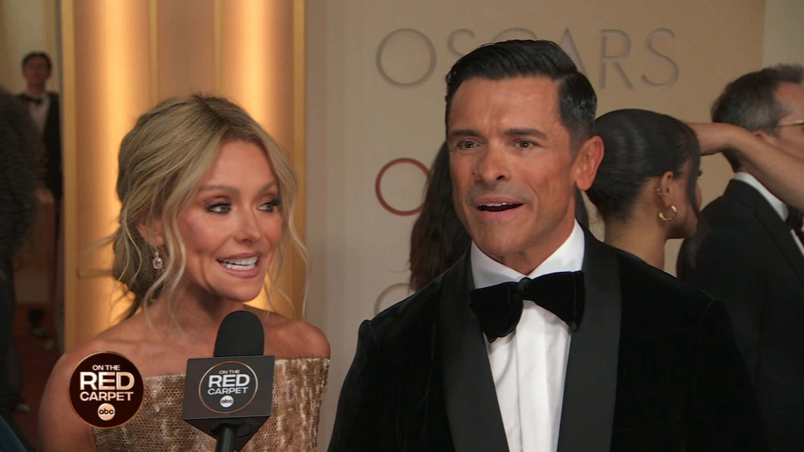 Kelly Ripa and Mark Consuelos preview Live’s ‘After the Oscars Show’ Kelly Ripa and Mark Consuelos preview Live’s ‘After the Oscars Show’