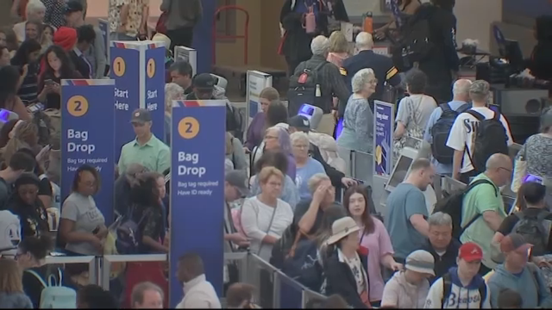 Hobby Airport ranks among highest number of TSA call-outs amid partial government shutdown: Data