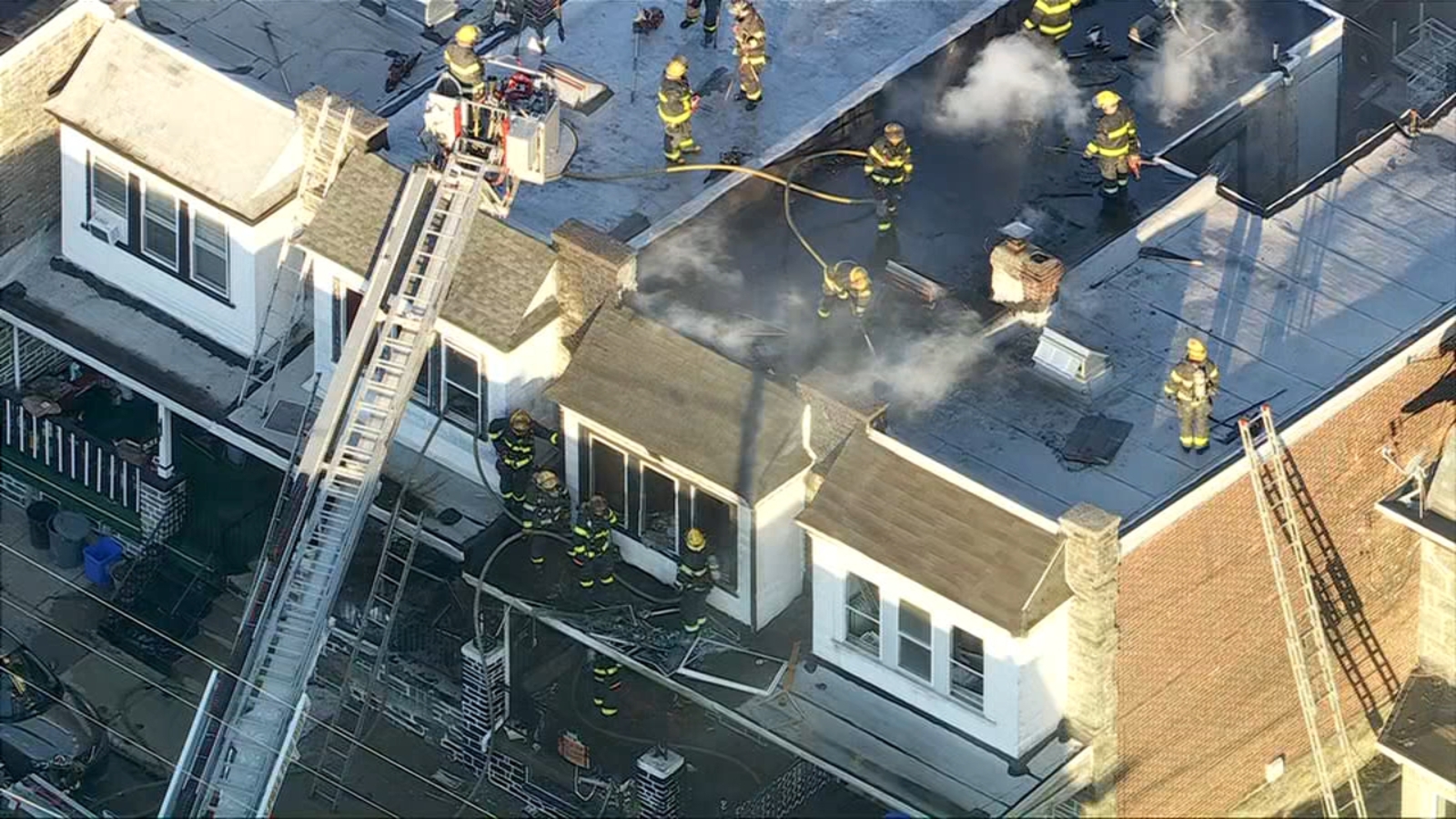 4 injured, including 1 firefighter, in 2-alarm blaze in Philadelphia's Germantown neighborhood