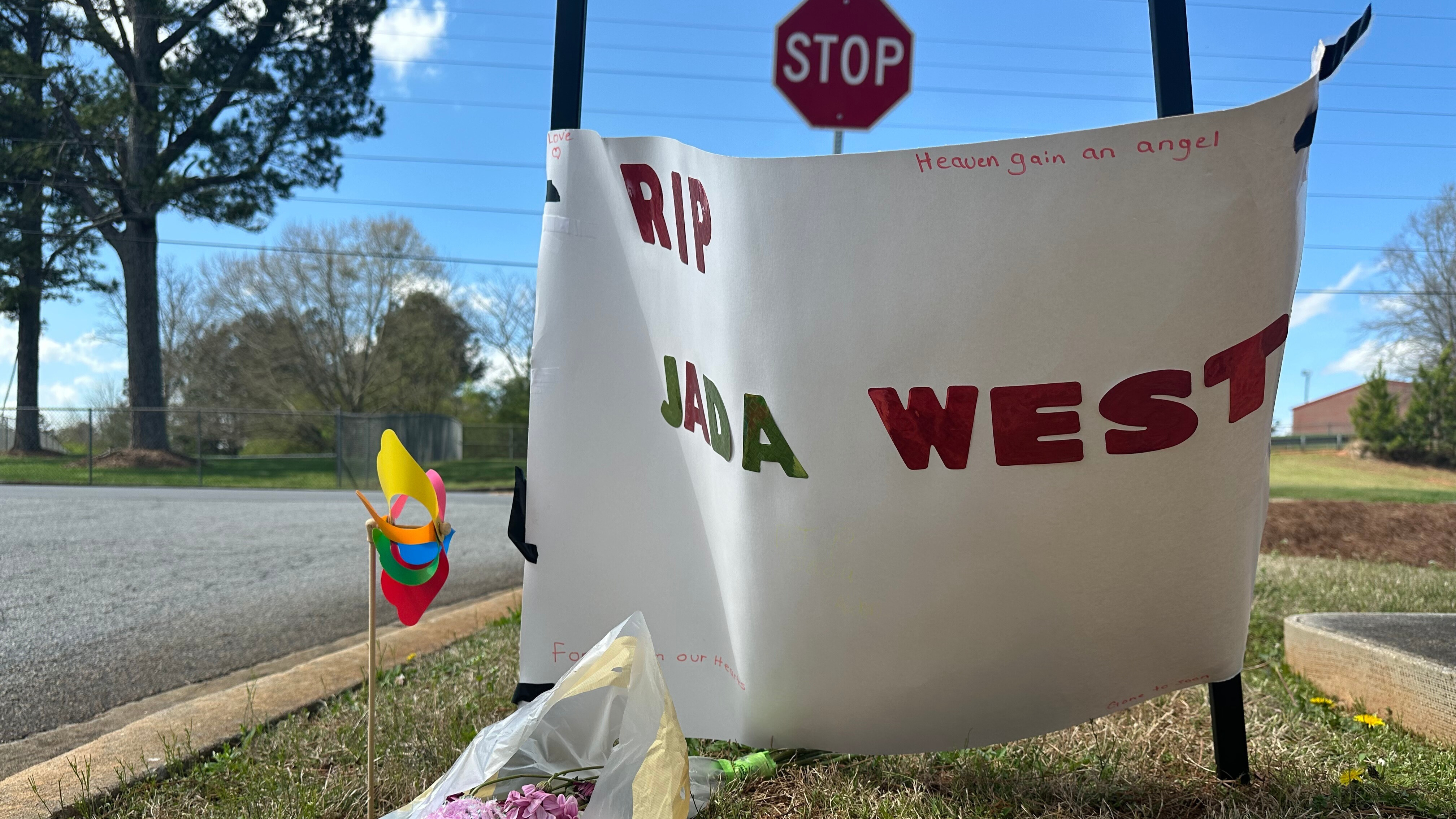 Shaquille O'Neal to cover funeral costs for 12-year-old girl who died after fight at bus stop