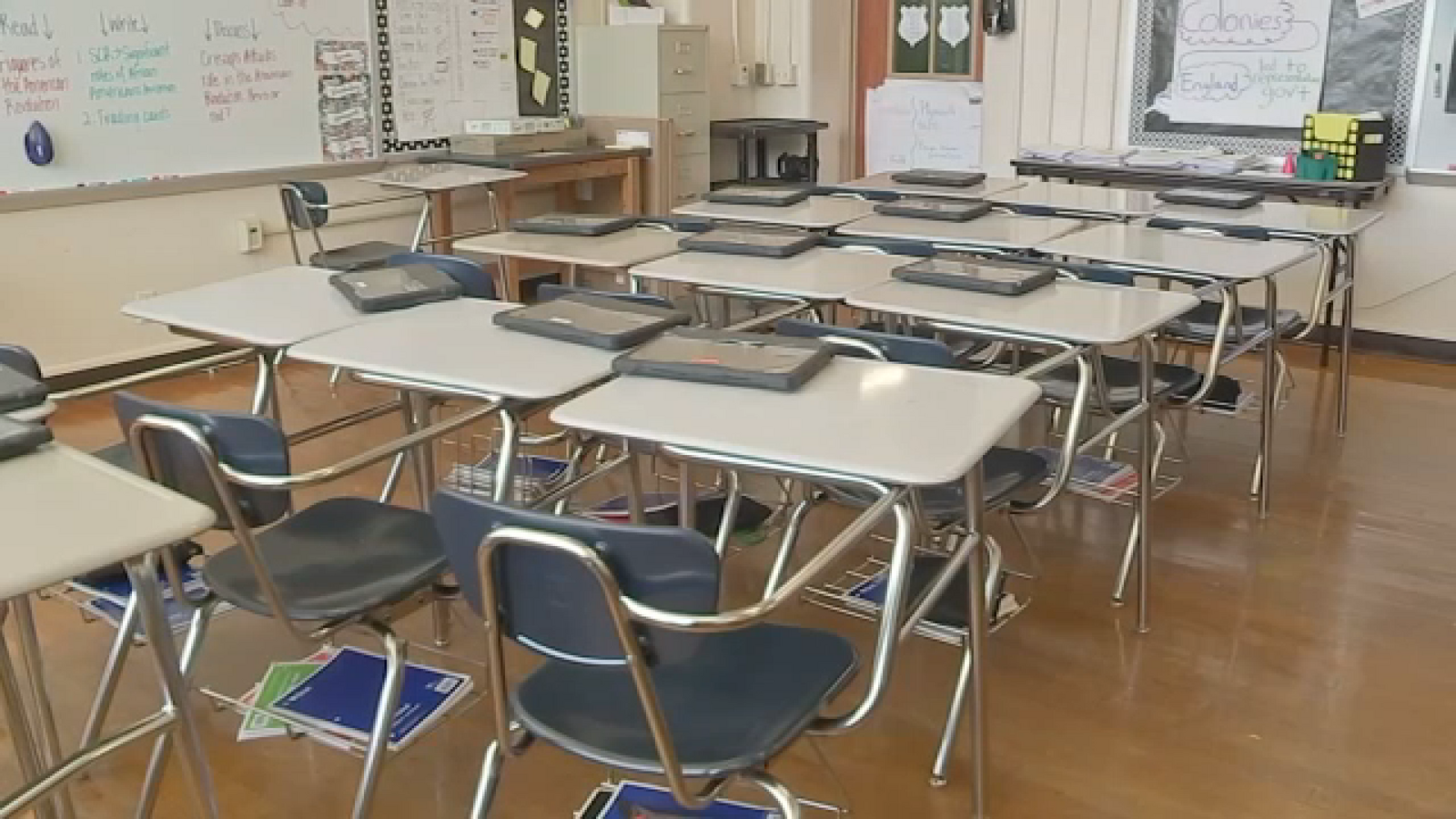 Judge orders Texas to extend school voucher deadline in response to lawsuit from Islamic schools