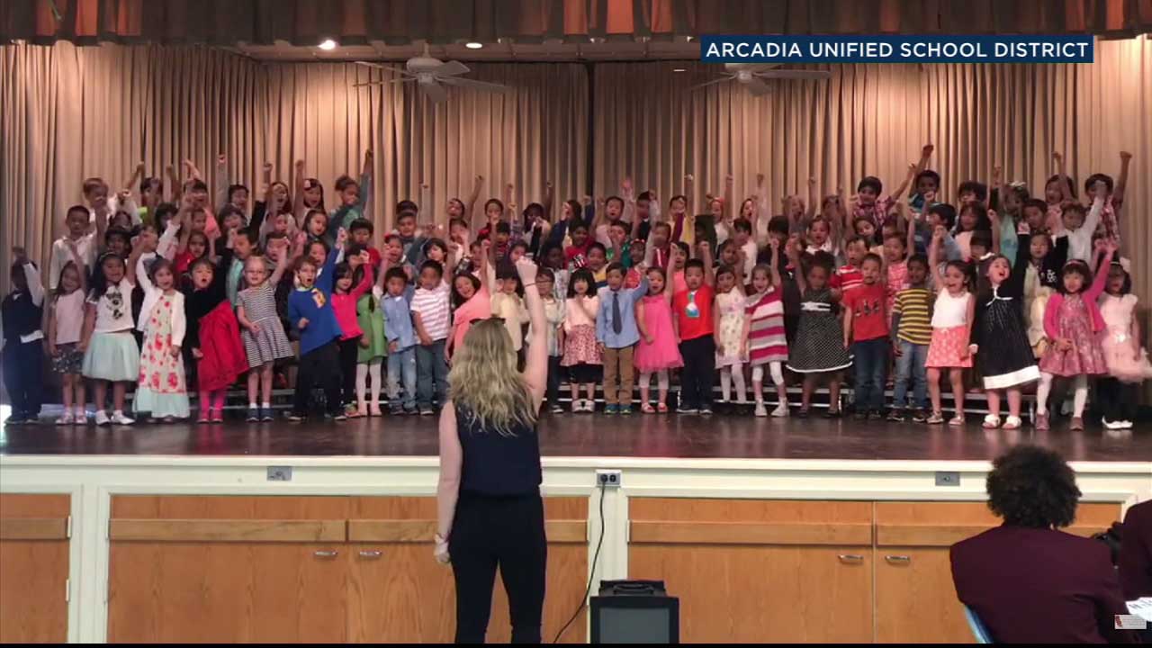 Arcadia kindergartners sing, dance to Justin Timberlake hit