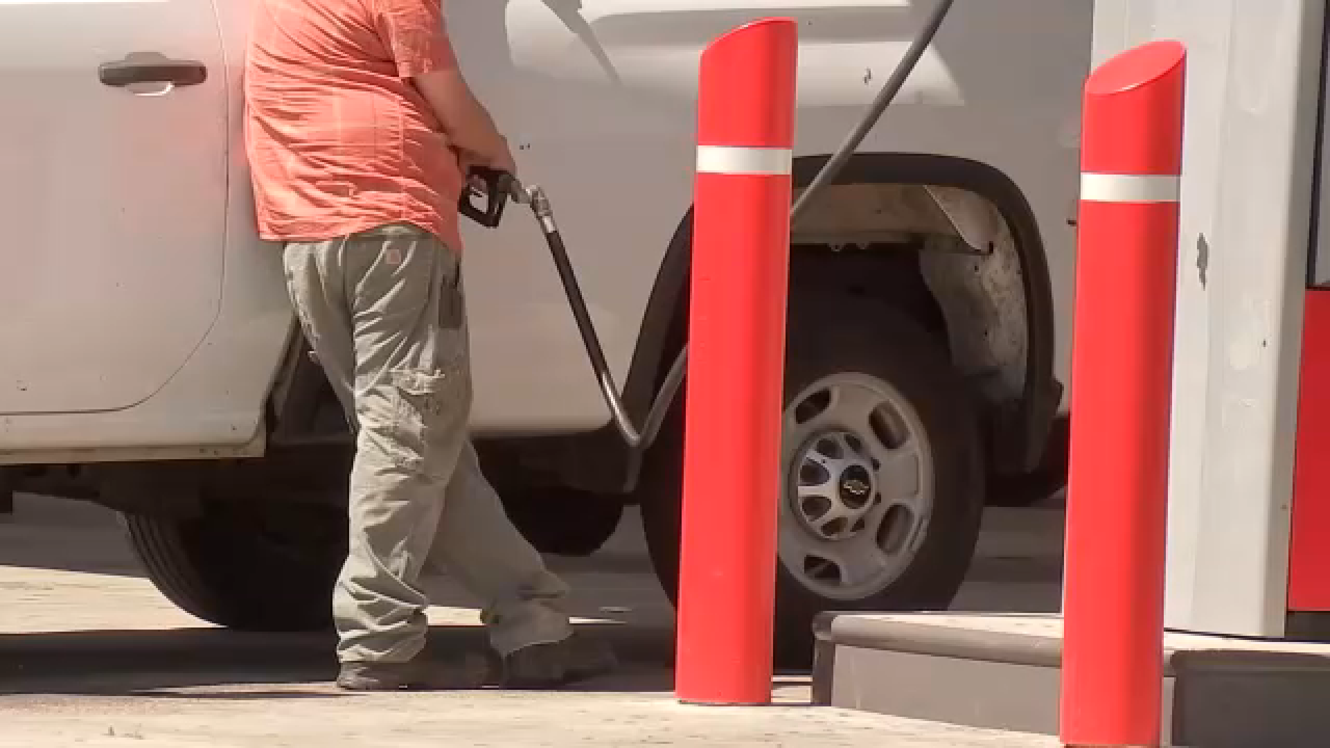 How Houstonians are dealing with the rising gas prices