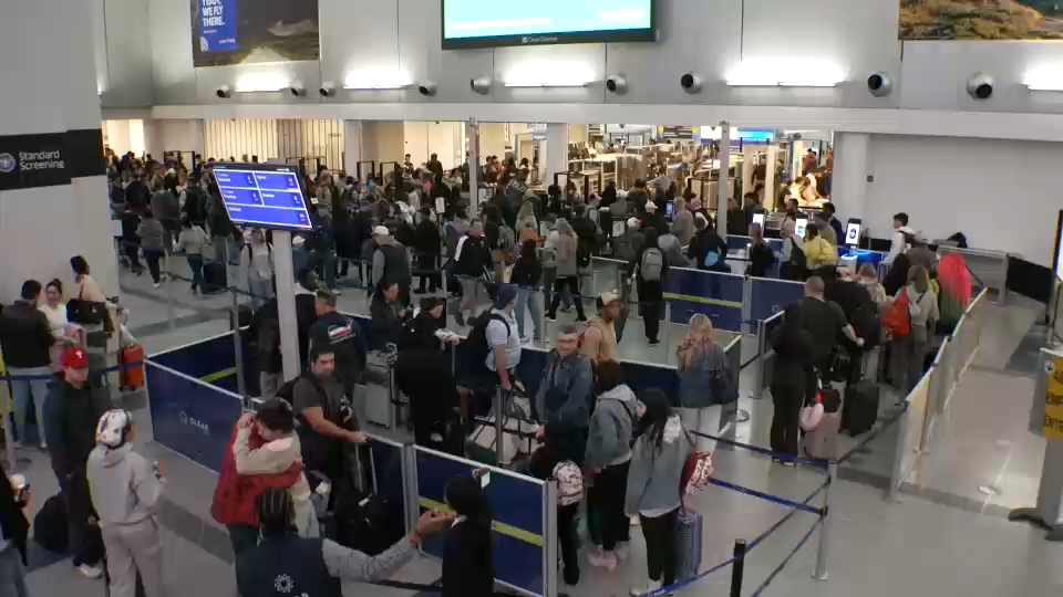 Trump plans to deploy ICE agents at airports as DHS shutdown reaches 37th day