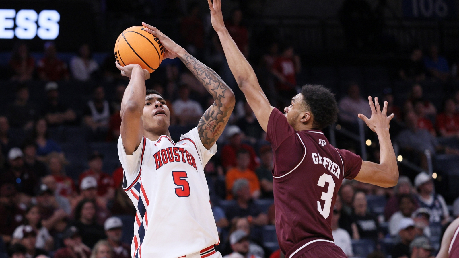 Sharp and Cenac lead No. 2 seed Houston into the Sweet 16 with a 88-57 blowout of Texas A&M