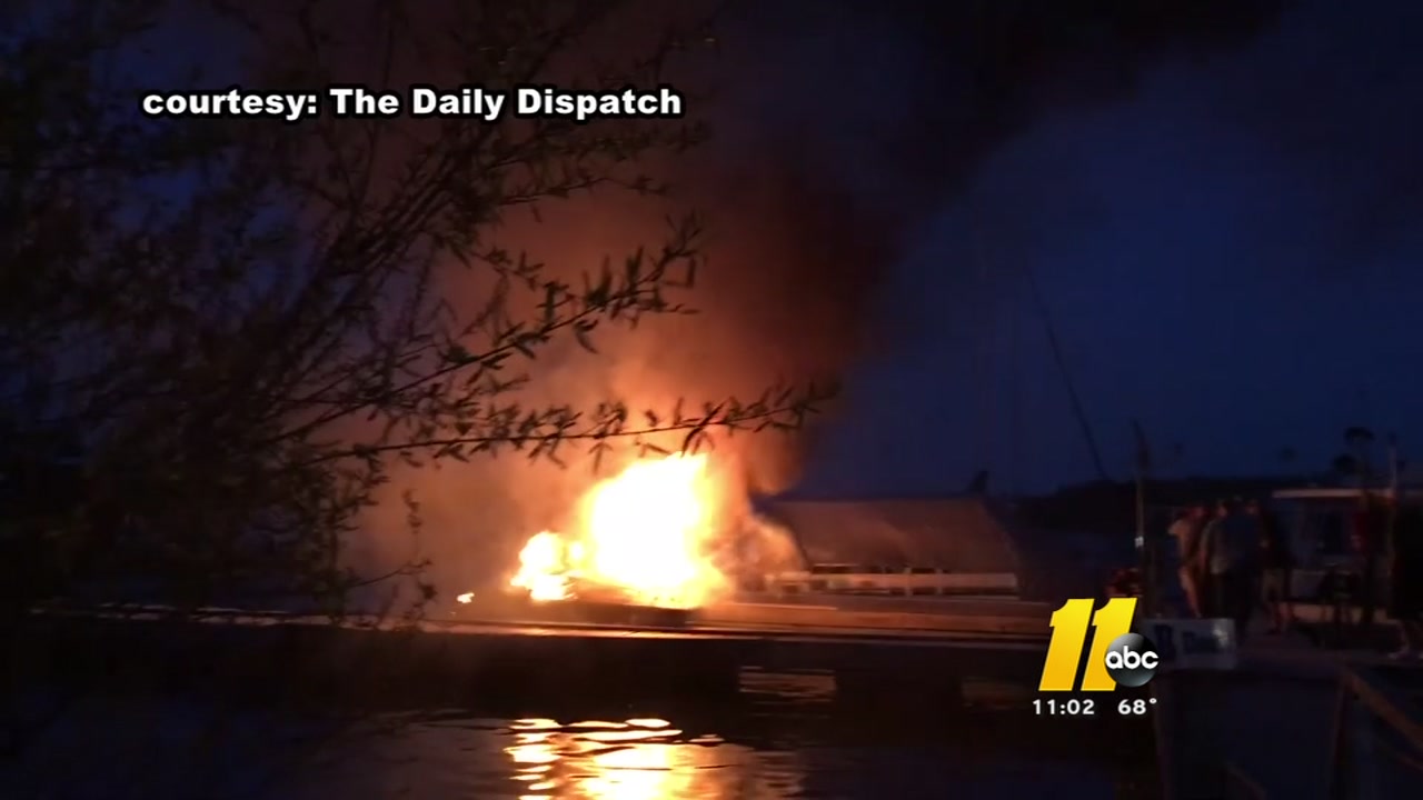 Boats burned in Kerr Lake marina fire