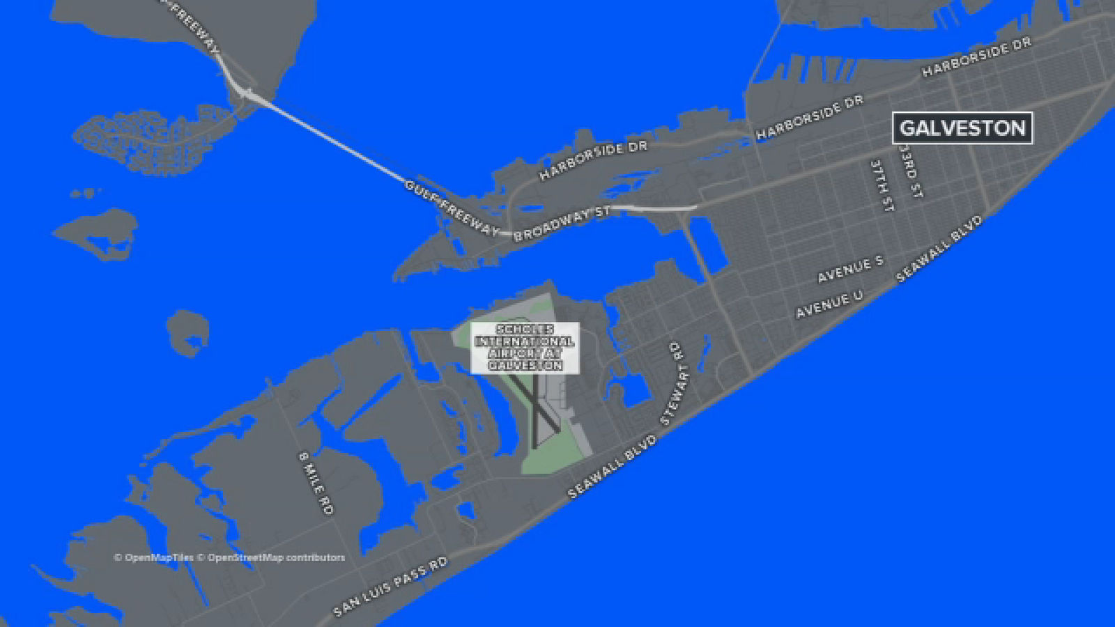 2 planes clip wings at Scholes International Airport in Galveston, airport director says