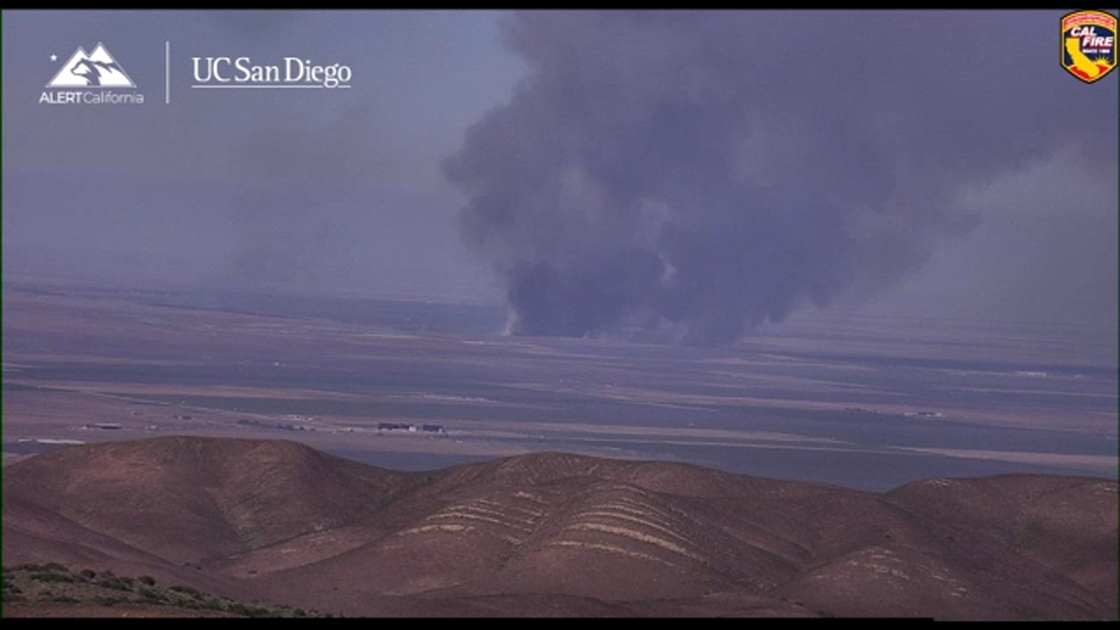 Fast-growing fire spreads to 1000 acres near Kern, Kings County lines, CAL FIRE says
