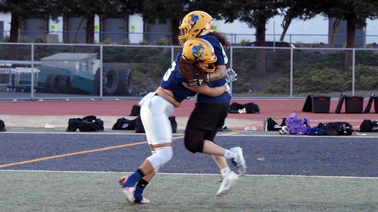 Women's tackle football? Yes, it's real and the Bay Area has its first professional team