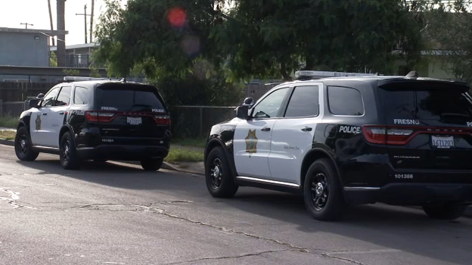 1 hospitalized after stabbing in southeast Fresno, police say