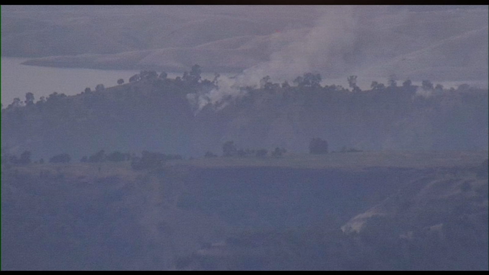 Firefighters battle two separate fires in Fresno County