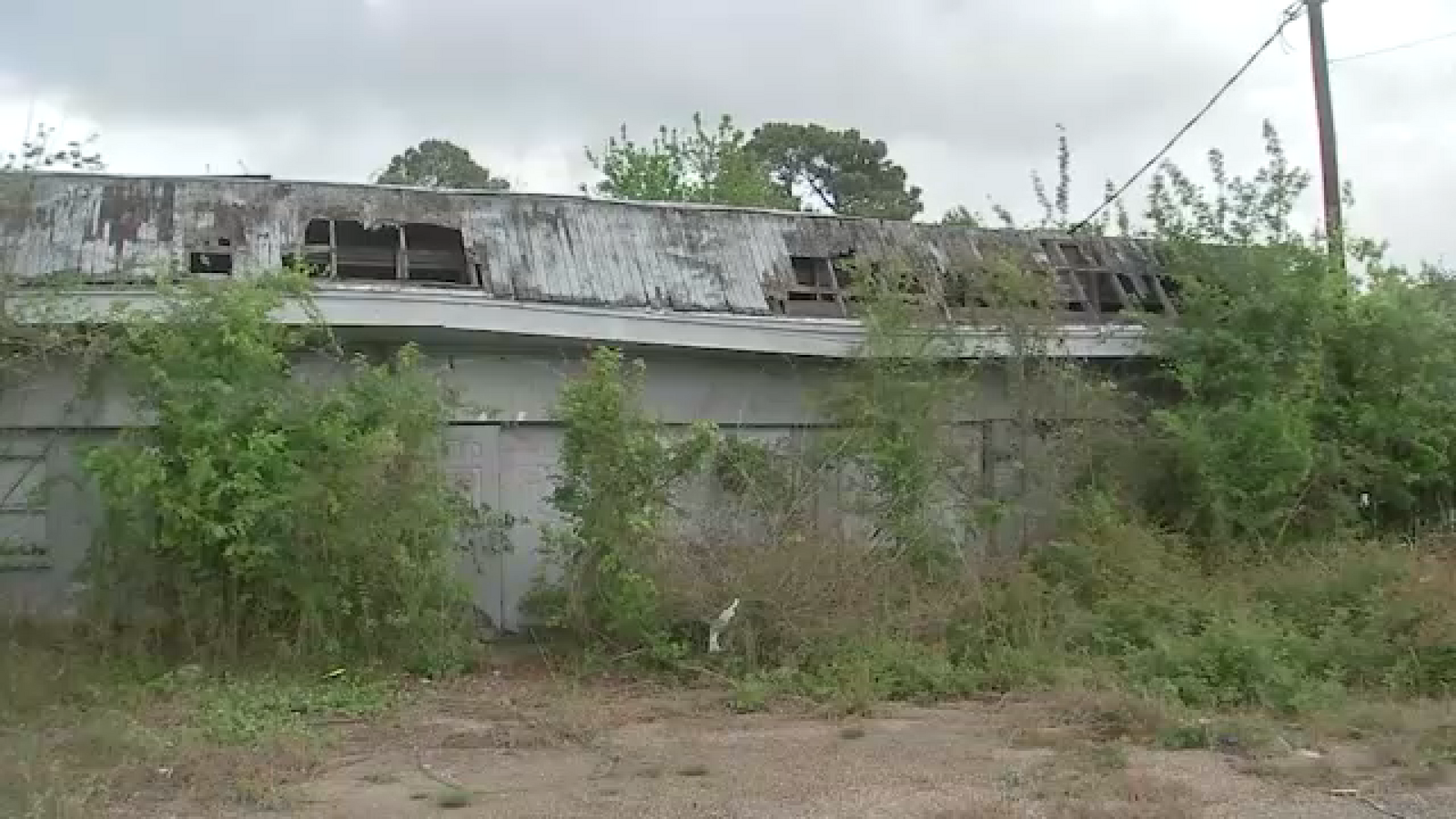 Woman says abandoned property in Crosby causing ongoing issues as owner faces charges