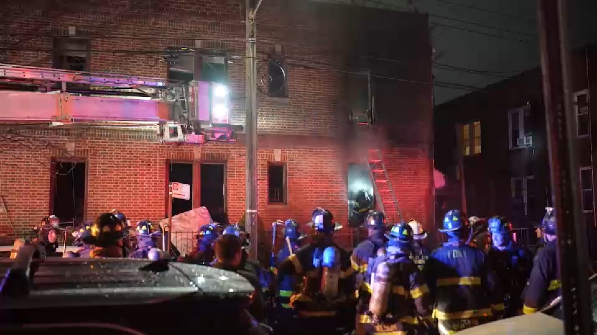 Six hurt in early morning Brownsville fire