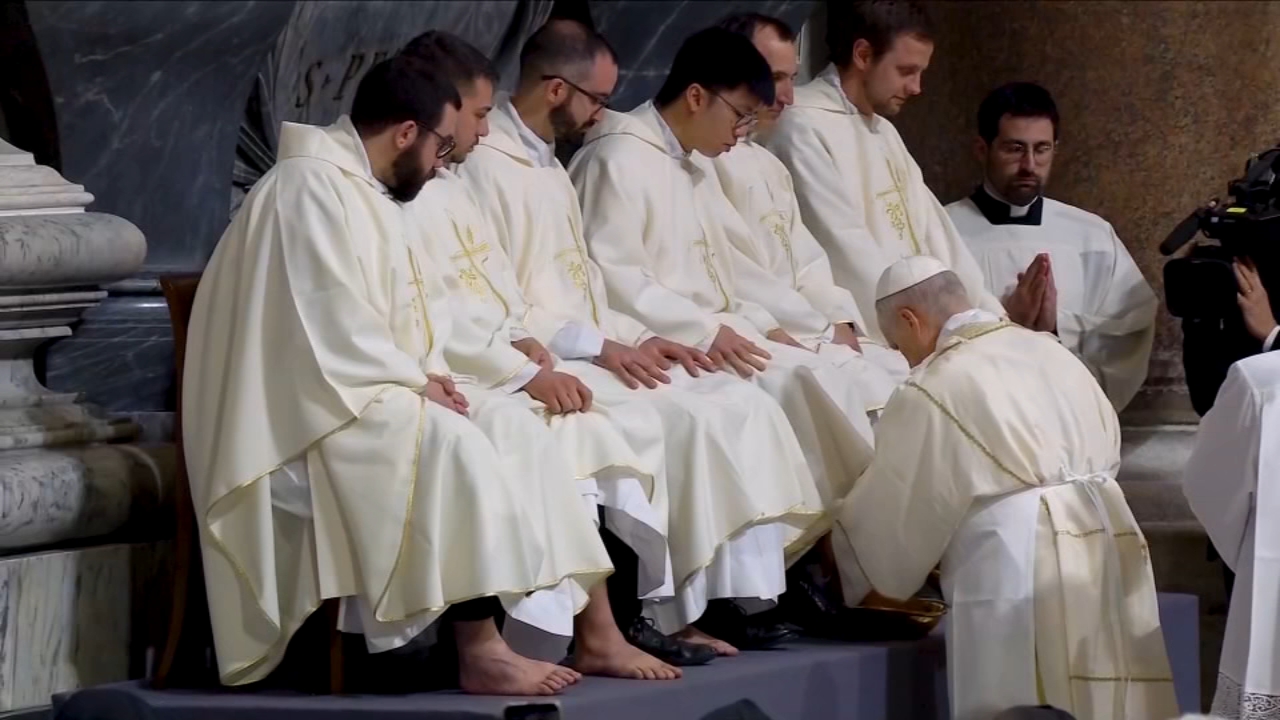 Pope Leo XIV has restored the traditional Holy Thursday foot-washing ritual by washing the feet of 12 priests.