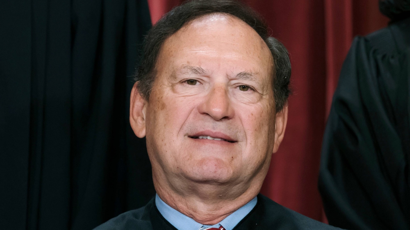 Justice Alito taken to hospital last month after falling ill during ...