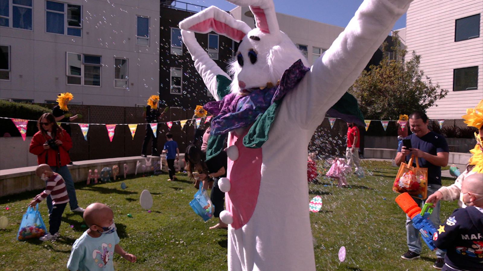 SF's Family House celebrates 30 years of beloved 'Bobby the Bunny' at annual egg hunt