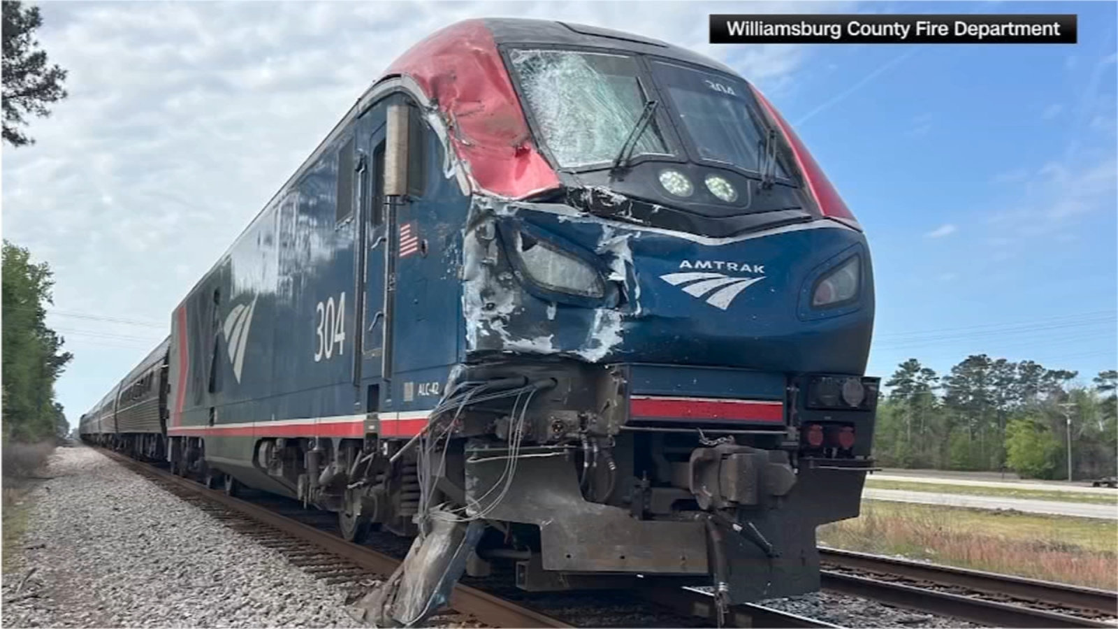 Video shows moments train collides with garbage truck in South Carolina