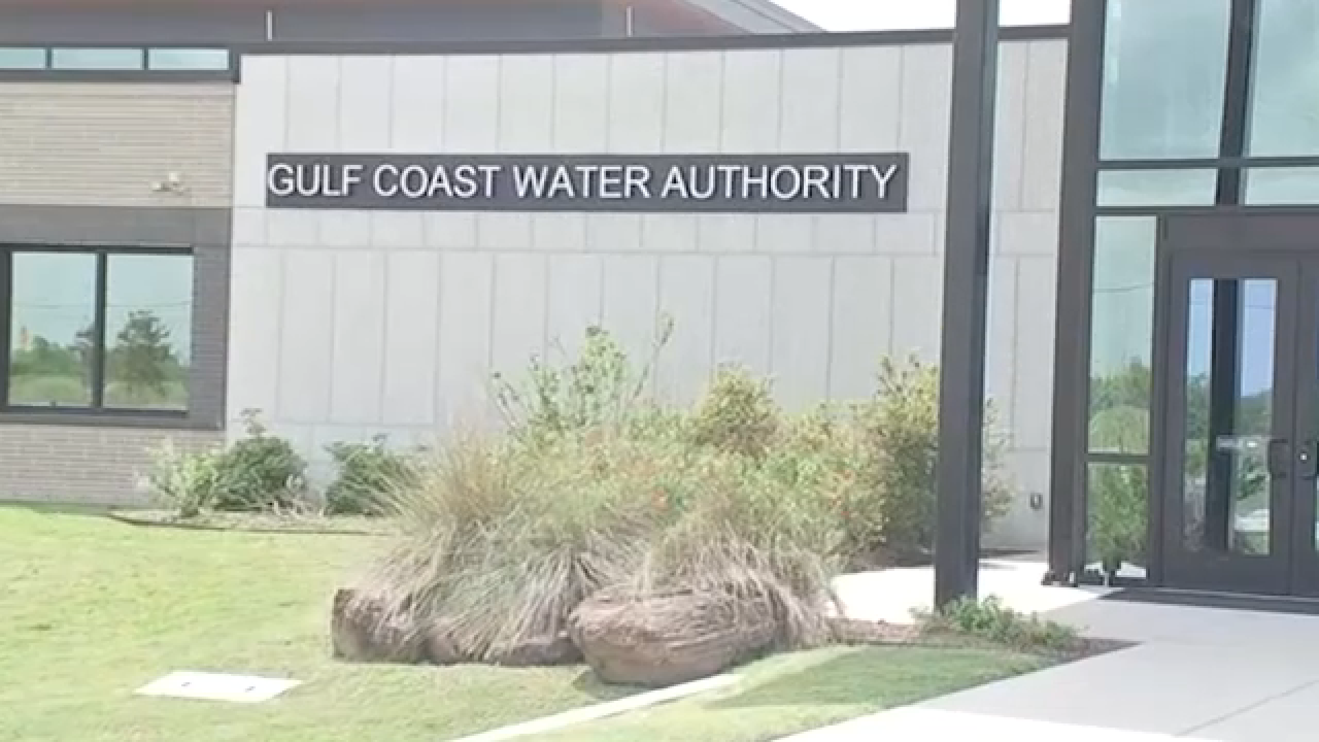 Experts look to desalinate salt water as local population, need for drinking water rises in region