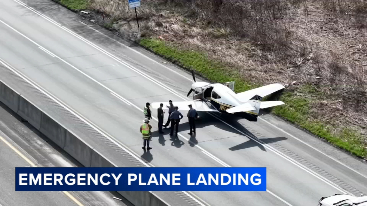 Small plane makes emergency landing on I‑78 in Lehigh County